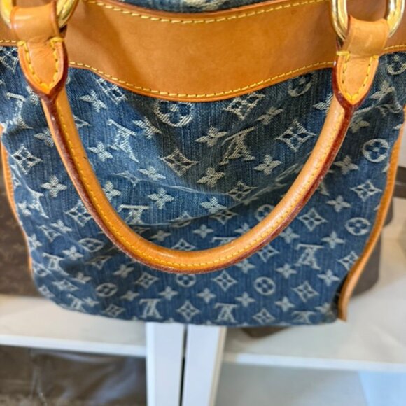 Louis Vuitton Sac Plat Denim Shopping Tote - Picture 5 of 15